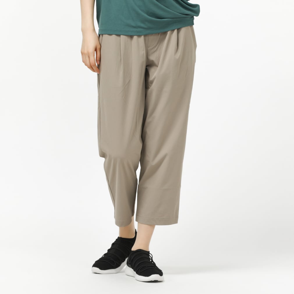 ダンスキン レディース フィットネス カプリパンツ ESSENTIAL FIT CROP PANTS エッセンシャルフィットクロップパンツ  DA422102 WH ： セピア DANSKIN