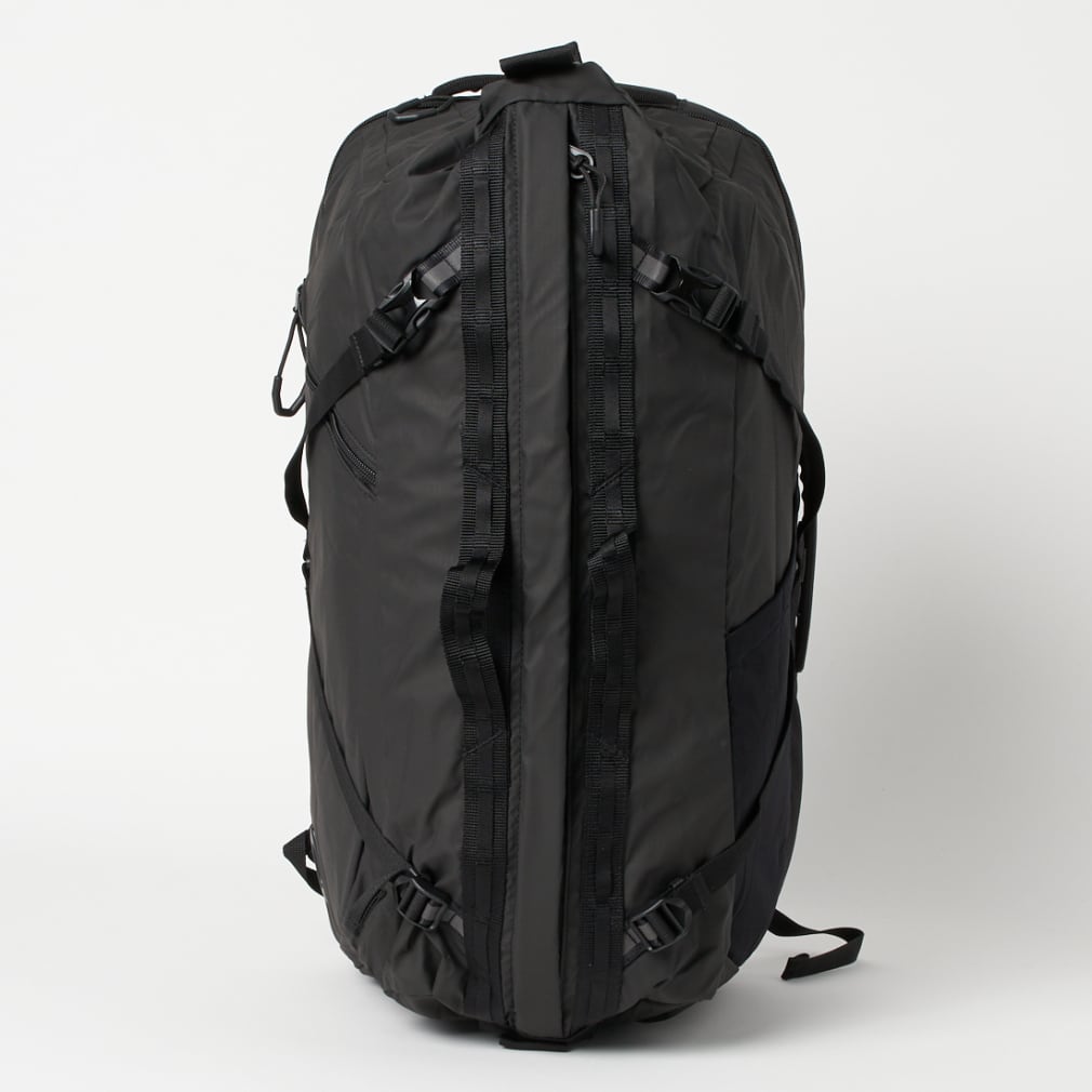 オークリー Essential Pack L 4 0 Fos 02e デイパック バックパック リュック 42l ブラック Oakley 公式通販 アルペングループ オンラインストア