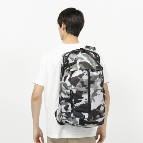 オークリー Essential Box Pack L 5 0 Fos 78y ディパック バックパック リュック 27l Oakley 公式通販 アルペングループ オンラインストア