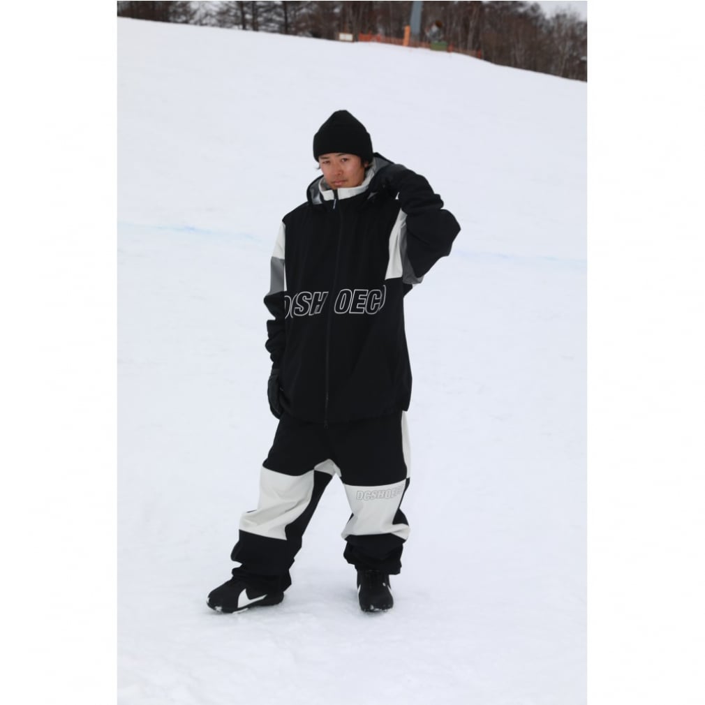 【冬物セール】新品DCディーシースノーボードパンツ　ウェア　メンズ　スノーウェアカラーKQE0