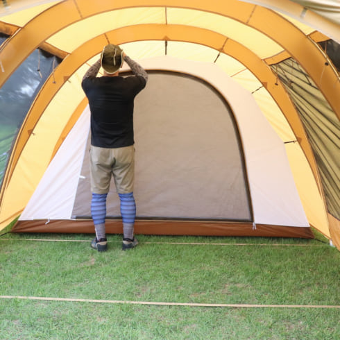 イグニオ 2ルーム型テント IG19410TT キャンプ ドームテント 4人用 : BROWN IGNIO｜公式通販 アルペングループ
