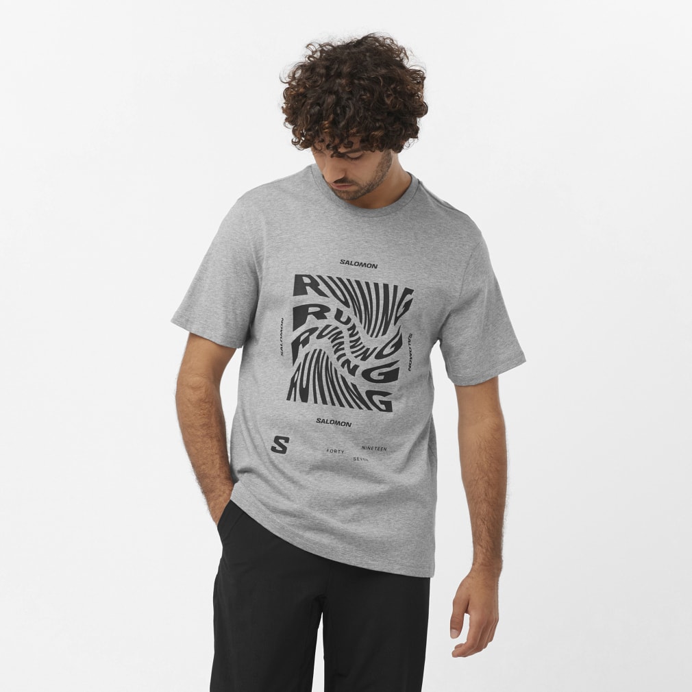 サロモン メンズ アウトドア 半袖Tシャツ ランニング グラフィック ショートスリーブ ティー Running Graphic SS TEE M LC2219000 : ミデアムグレー SALOMON ミデアムグレー S メンズ