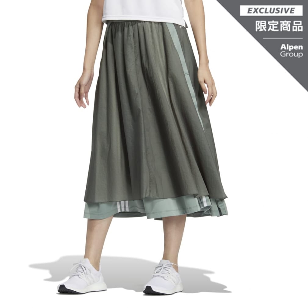 【ほぼ新品】adidasスカート